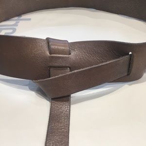 House 2401 Jarbo Black Leather Italian Loop Belt